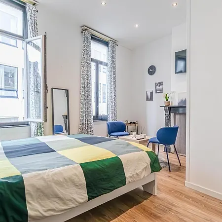 Apartment Lovely & Comfortable At Heart Of