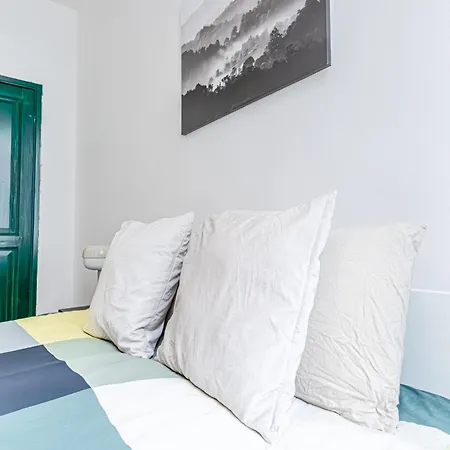 Lovely & Comfortable At Heart Of *