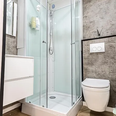 Apartment Lovely & Comfortable At Heart Of