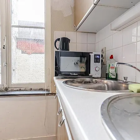 Apartment Lovely & Comfortable At Heart Of